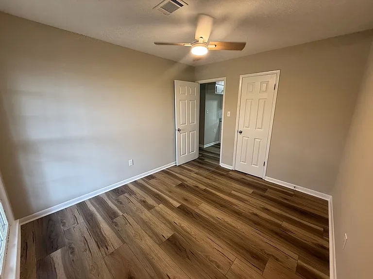 1217 Frederick Rd — Photo 10