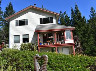 51 High Ct, Whitethorn, CA 95589