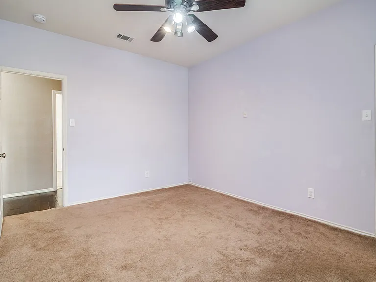 3646 Hawthorne Trl — Photo 19