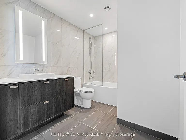 259 The Kingsway #712 — Photo 20