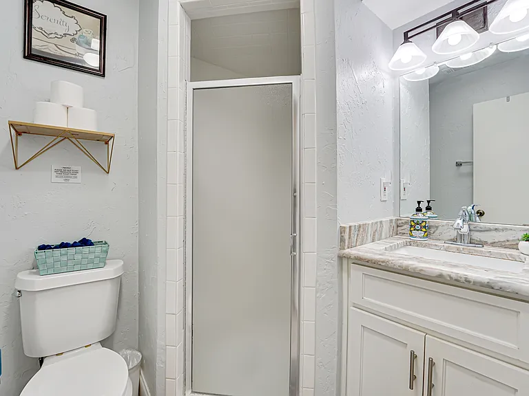13421 Whispering Hills Dr — Photo 10