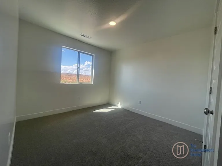4179 E Elrond Ln — Photo 11