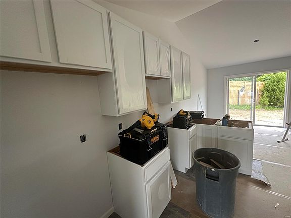 2nd image of 61 Brussels Valley Dr