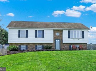 6442 Walker Rd, Stewartstown, PA 17363