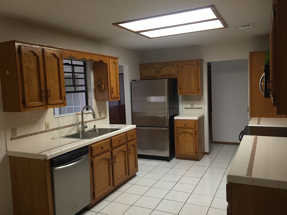 1st image of 1004 E Upas Ave