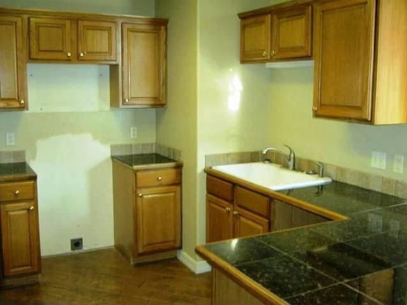 4th image of 102 Oak Creek Cir