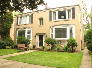 6422 N Spokane Ave, Chicago, IL 60646