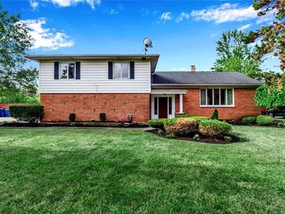 66 Four Seasons Rd W, Amherst, NY, 14226