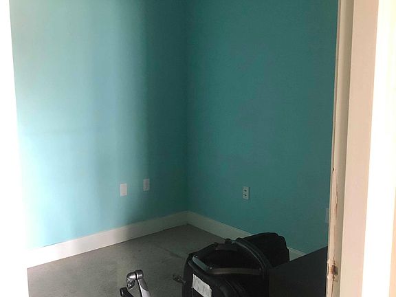 5th image of 509 Lawrence St #201