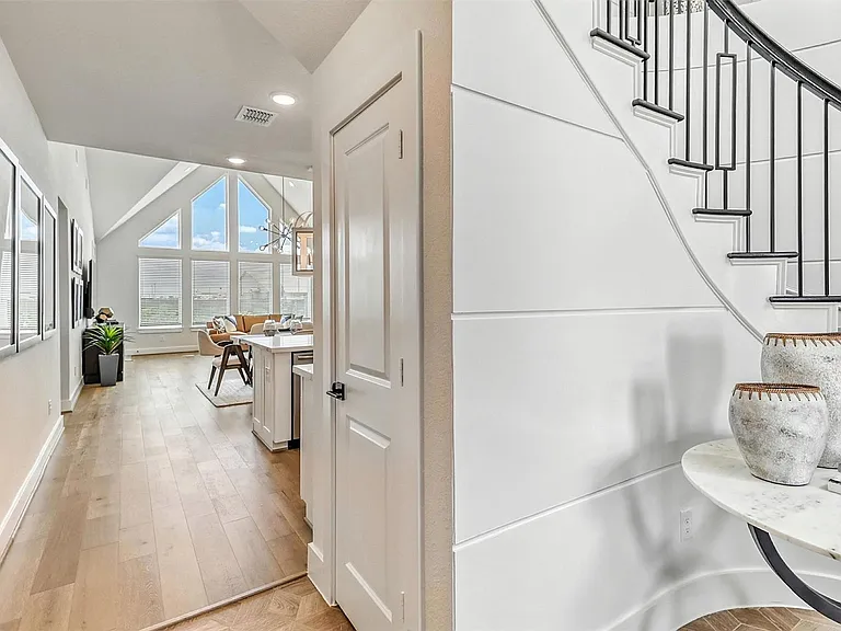 29703 Bur Creek Ln — Photo 20