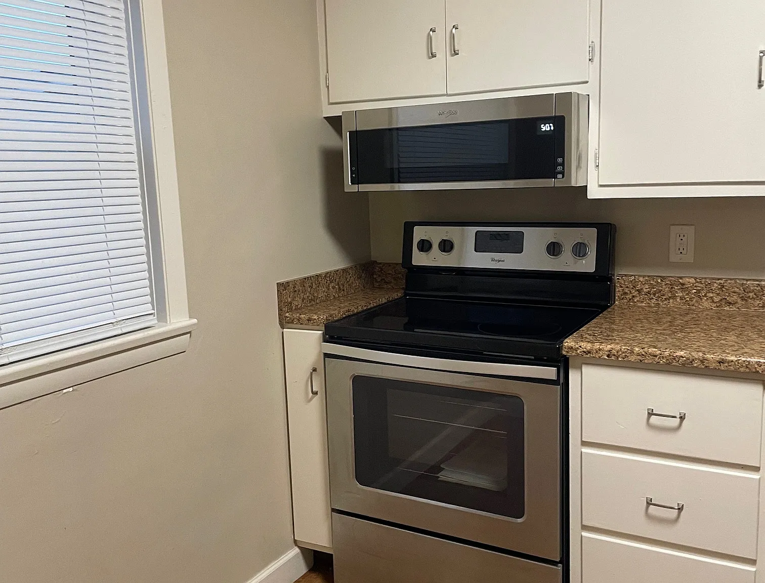 1 bed, 576 sqft, $850 — Photo 3