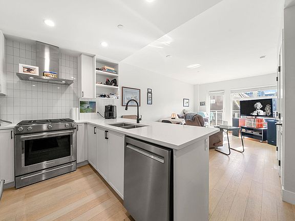 5th image of 22226 Brown Ave #308