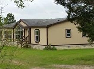 207 Heritage Oaks Dr, Cedar Creek, TX 78612