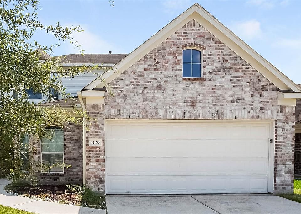 1st image of 12150 Hawthorne Hill Cir