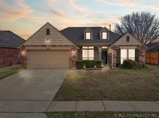 3145 S 202nd East Ave, Broken Arrow, OK 74014