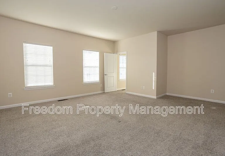 7408 Brunson Cir — Photo 28