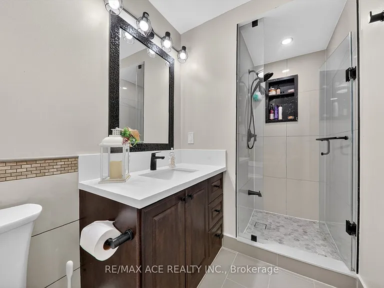 12 Smoothwater Ter #MAIN — Photo 38