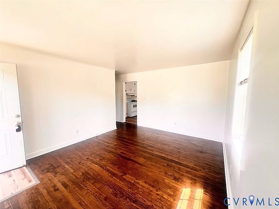 2nd image of 2706 Jackson St