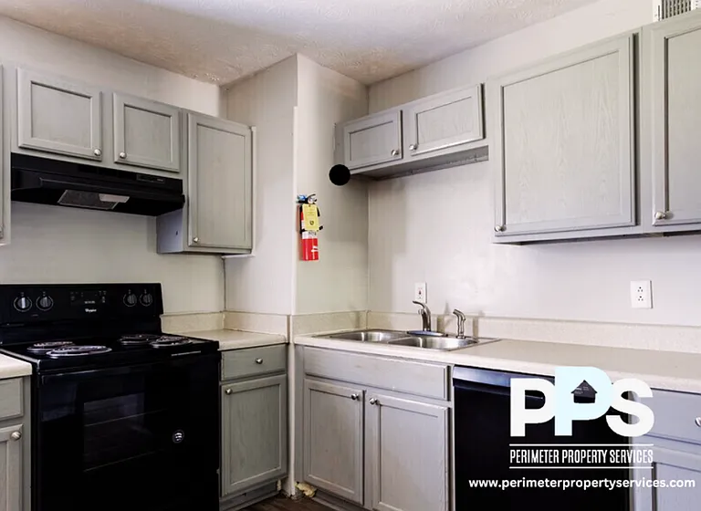1126 Maple St #8 — Photo 2