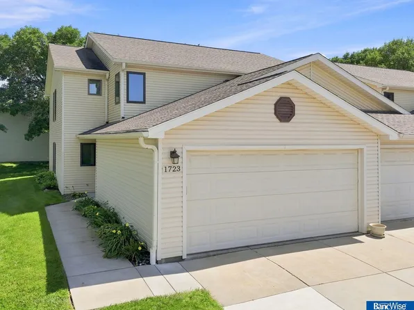 1723 Surfside Dr #1, Lincoln, NE 68528