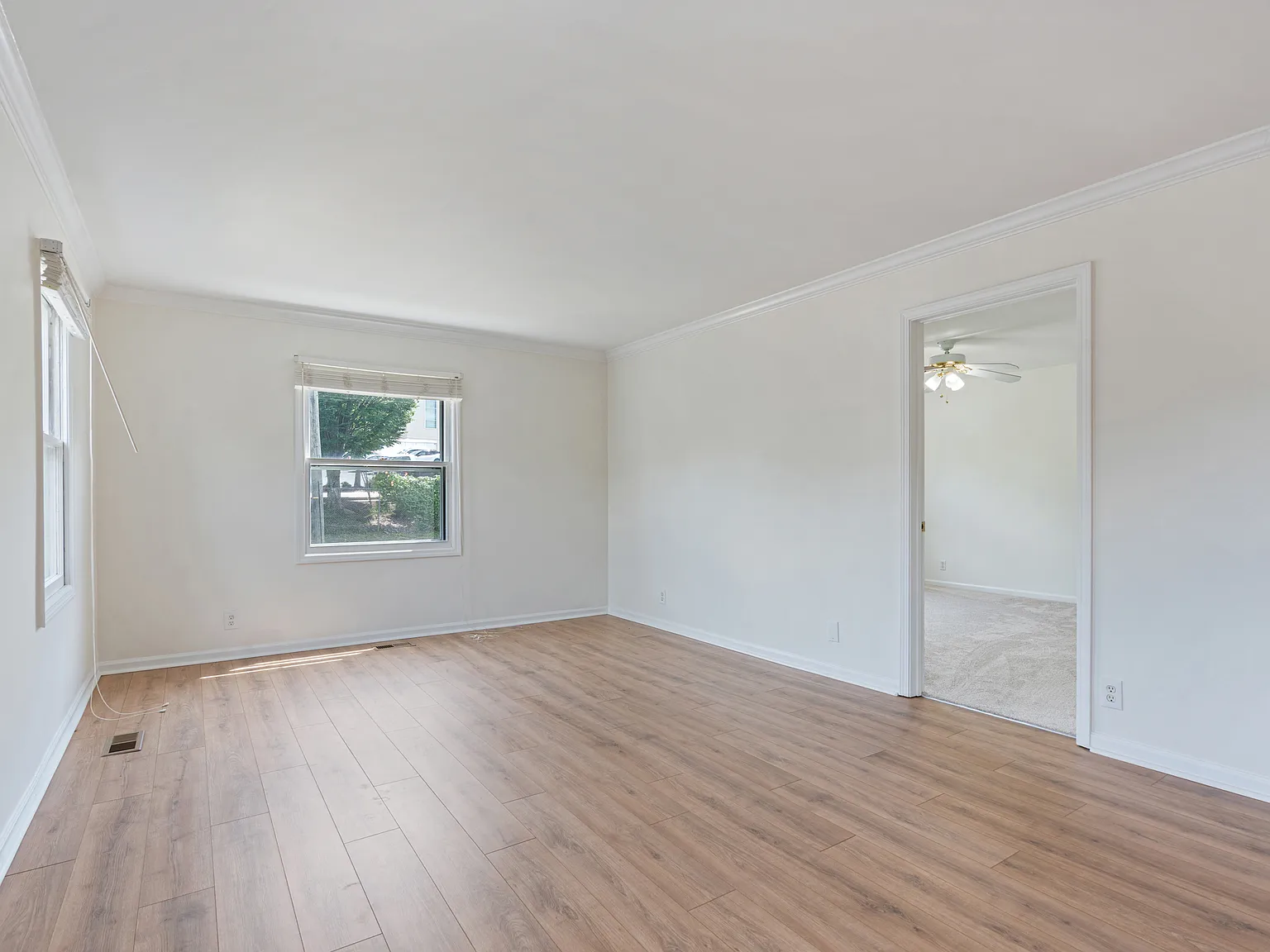 3 bed, 1700 sqft, $2,900 — Photo 2