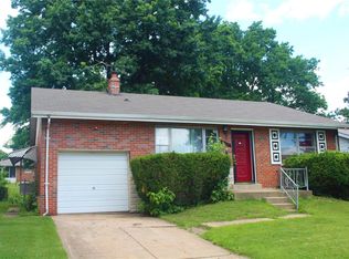 9141 Ranch Meadows Dr, Saint Louis, MO 63136