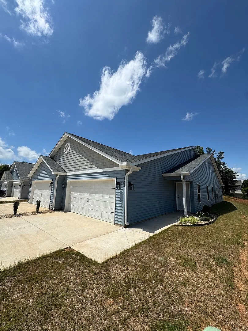 135 Brawley Villas Place — Photo 2