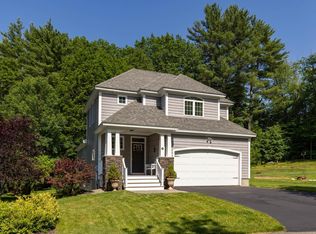 26 Picnic Rock Dr, Dover, NH 03820