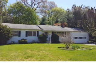 34 Woodchuck Ln, Norwalk, CT 06854