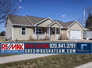 3240 E Aquamarine Ave, Appleton, WI 54913