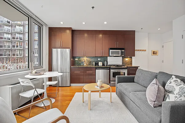 Rented by Compass | media 14