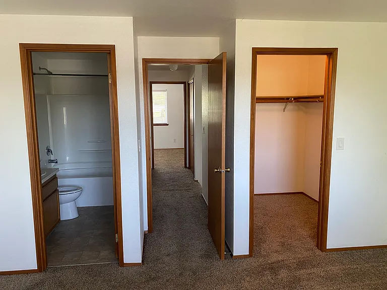 121 Kensington Ave SW #3 — Photo 9
