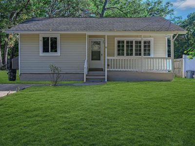 10 Marie Lane, Coram, NY, 11727