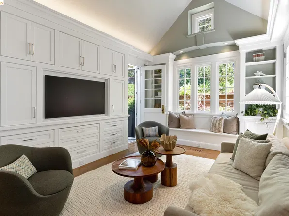 73 Oakmont Ave, Piedmont, CA 94610
