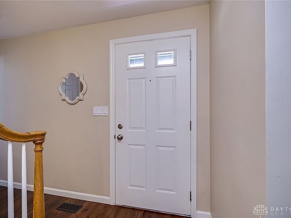 3rd image of 5488 Woodbridge Ln