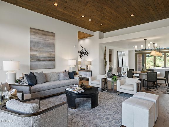 4th image of 364 N Red Ledges Village Way