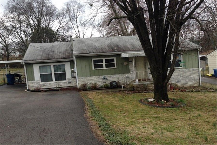 1st image of 111 Laurel Dr