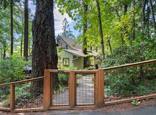 3120 SW Malcolm Ct, Portland, OR 97225