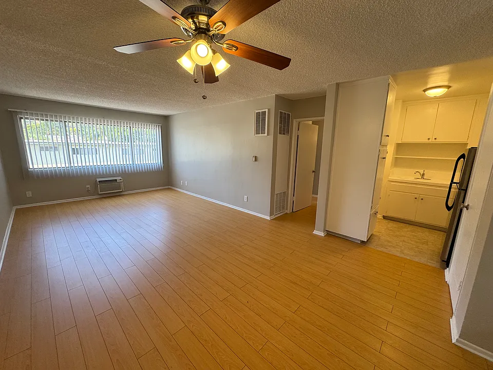 1733 Garfield Pl #302