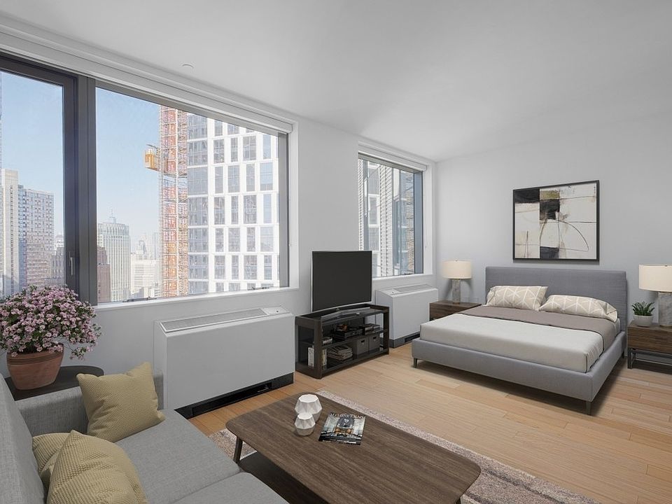 1st image of 10 City Pt APT 42A