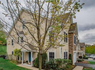 96 Spruce Ln, North Haledon, NJ 07508