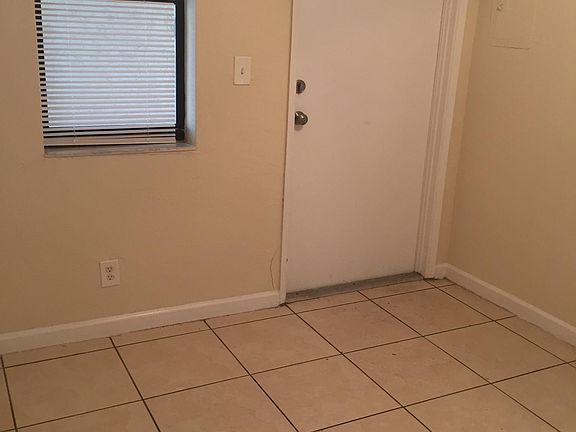 2nd image of 1078 NE 39th St