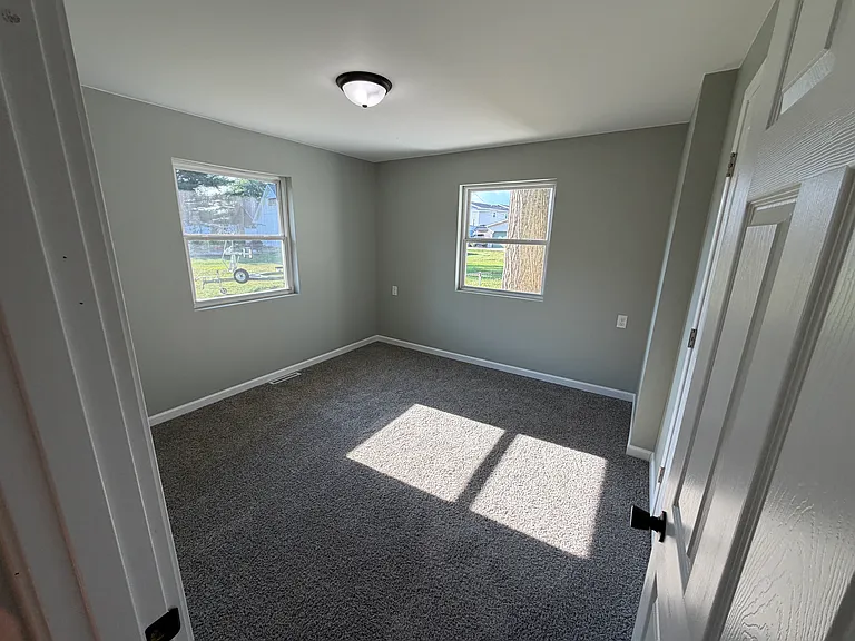 872 Clifford Lake Dr — Photo 11