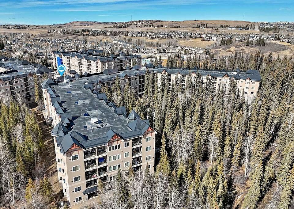 1st image of 20 W Discovery Ridge Close SW #203