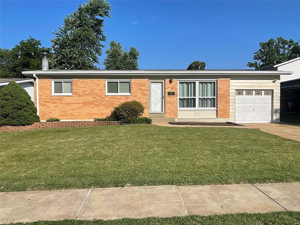 1st image of 2 Ronda Dr