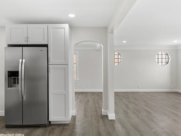 223 N Dellwood Ave — Photo 4