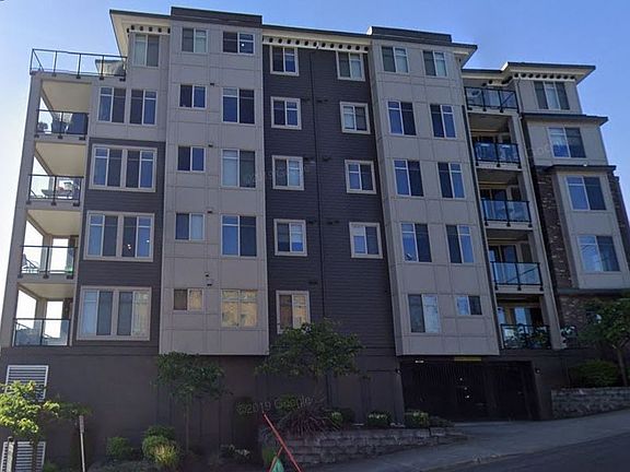 4th image of 1 St Helens Ave APT 104