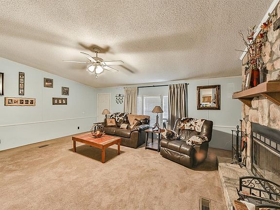 3rd image of 577 County Road 6881 N