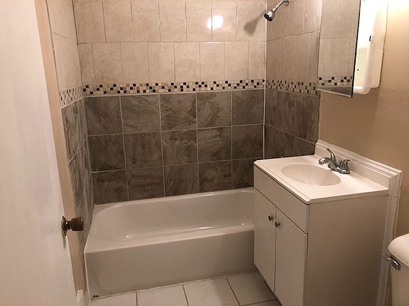 2nd image of 1542 Norway Ln APT 1B