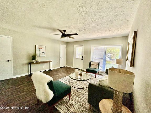 3rd image of 5742 CEDAR PARK Lane